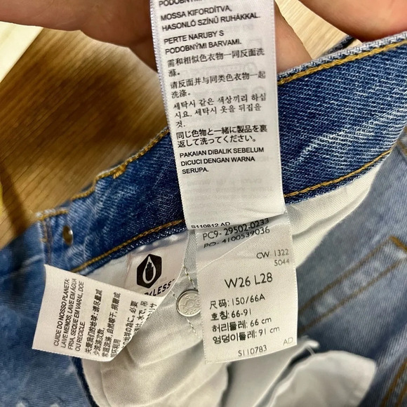 Levi's® Premium 501® Skinny Distressed - Size 26 - Picture 9 of 10